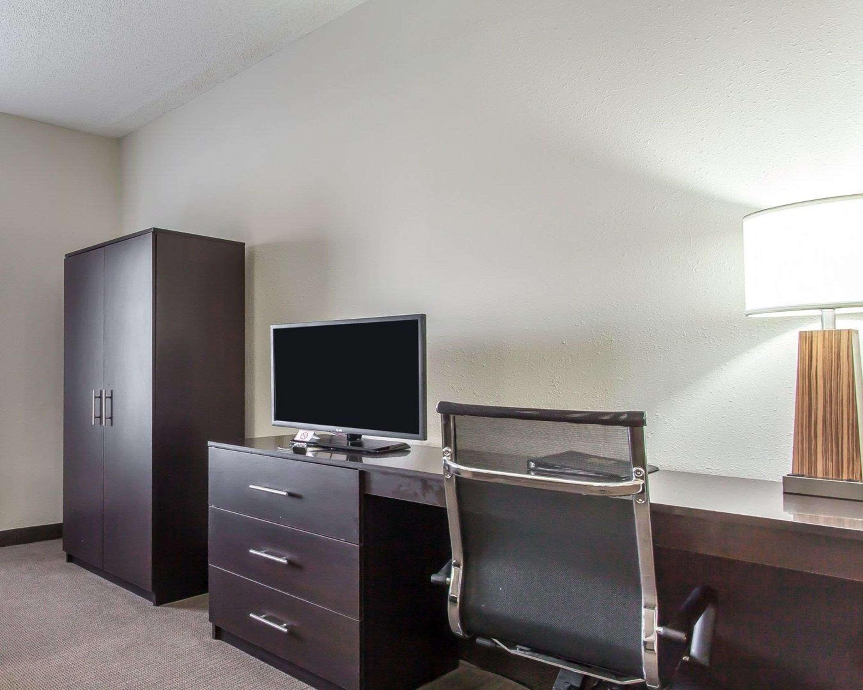 Sleep Inn & Suites Near I-90 And Ashtabula Austinburg Extérieur photo