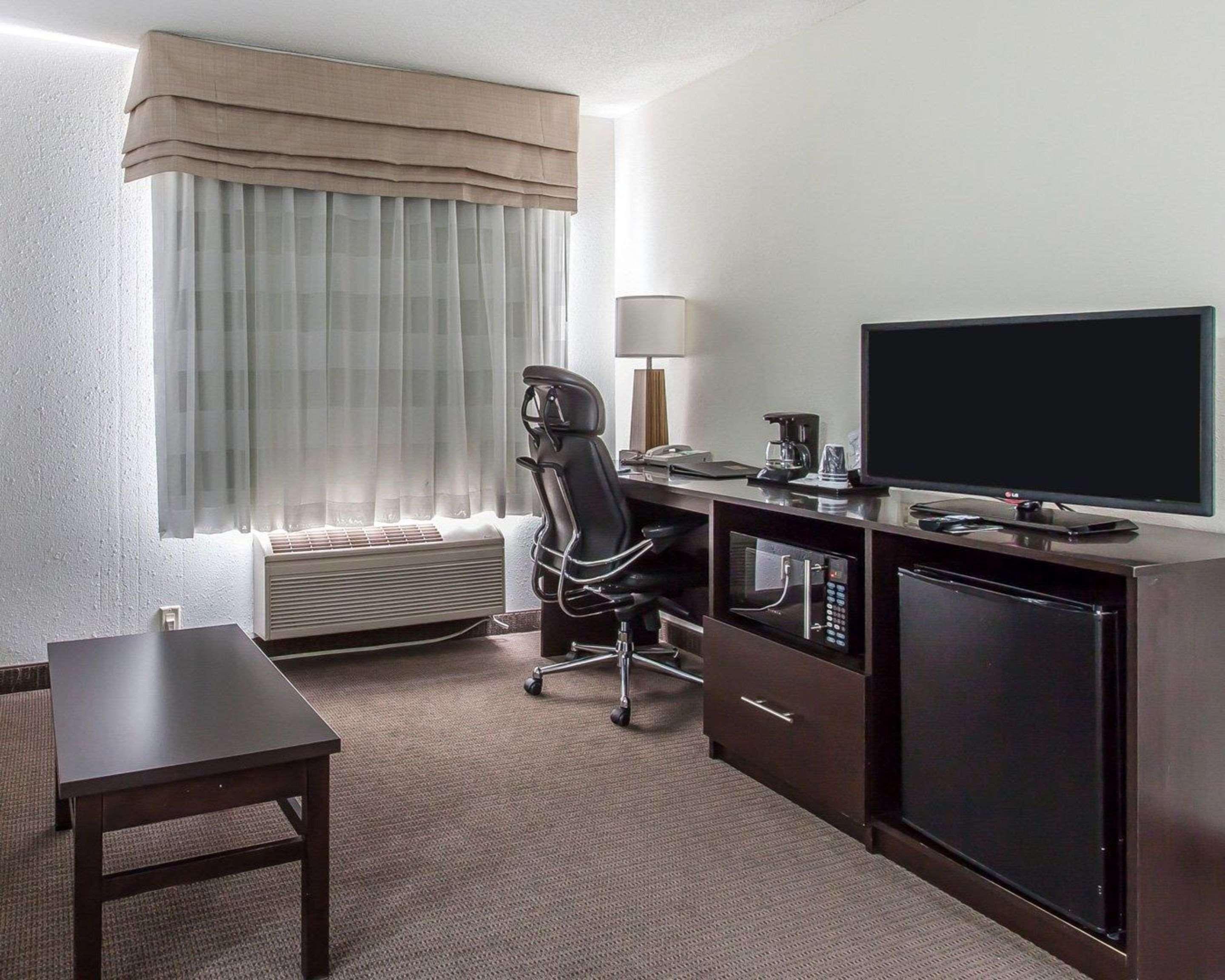 Sleep Inn & Suites Near I-90 And Ashtabula Austinburg Extérieur photo